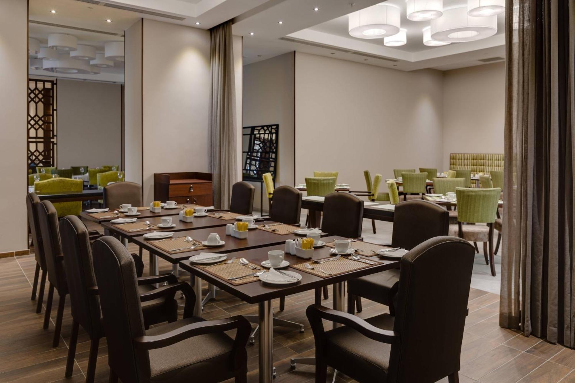 Protea Hotel By Marriott Owerri Select Dış mekan fotoğraf
